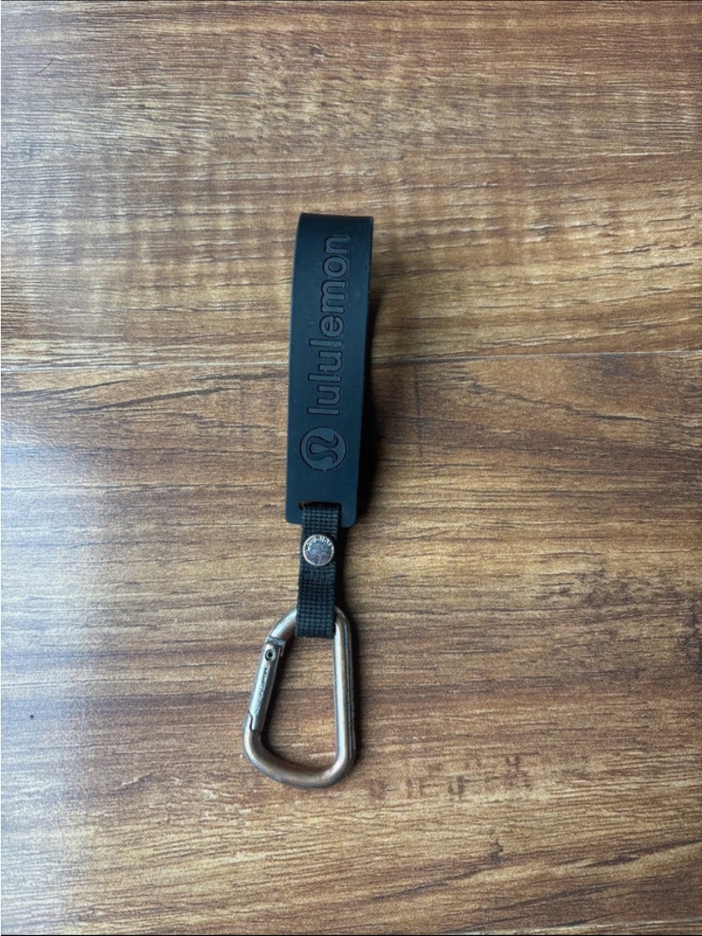 lululemon black key clip